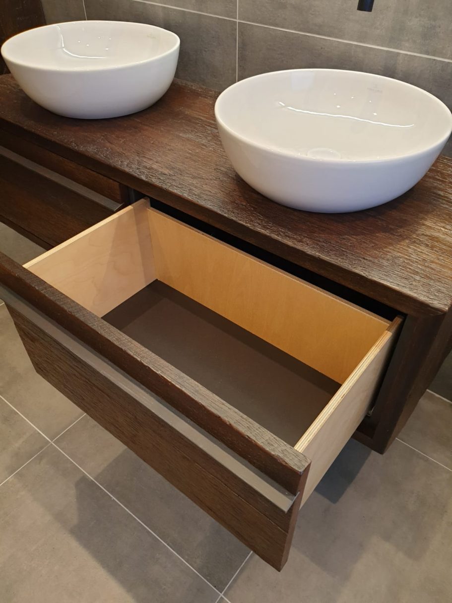 Waschbecken Unterschrank
